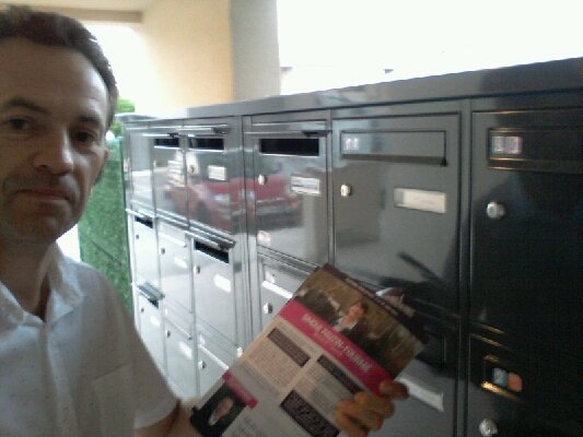 spf2017's tweet photo. Merci à la #teamsimone du canton de Portet qui jusqu'au bout, distribue notre projet. Merci à mon suppléant Sylvain Mabire 😉 @circo3109 https://t.co/f1K3zDvk18