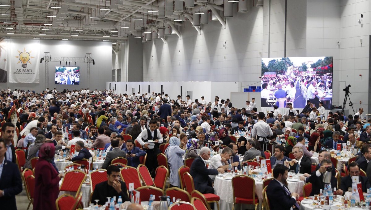 Cumhurbaşkanımız Sn. Erdoğan ile birlikte, AK Parti İstanbul İl Başkanlığımız'ın Teşkilat İftarı'na katıldık.