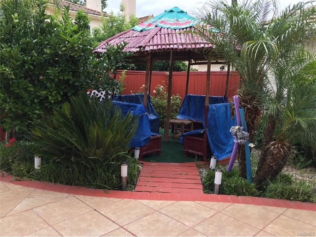 KevinMSellsLA's tweet photo. House of the day in Granada Hills.
4 Bed, 3 Bath, 2534 Sq Ft.
#houseforsale #newonthemarket #granadahillshouse #swimmingpool #builtinbbq https://t.co/nVfb5MT8P2