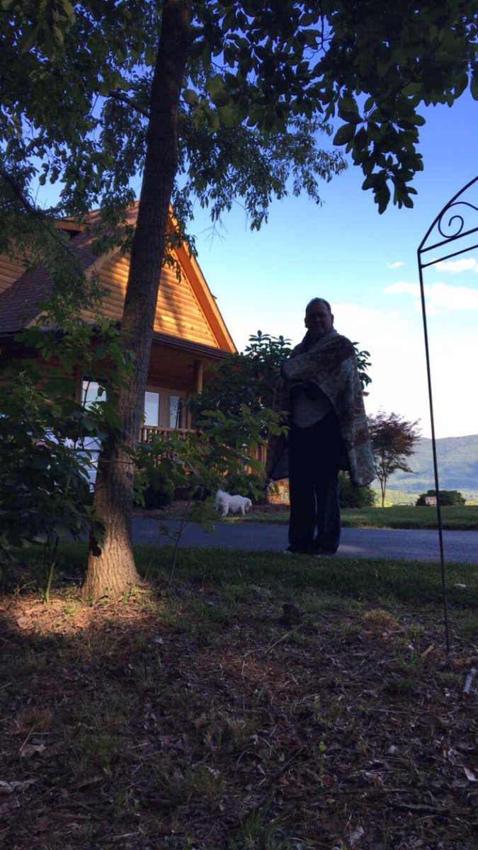 Shay_Leigh1251's tweet image. ha ha #spolied