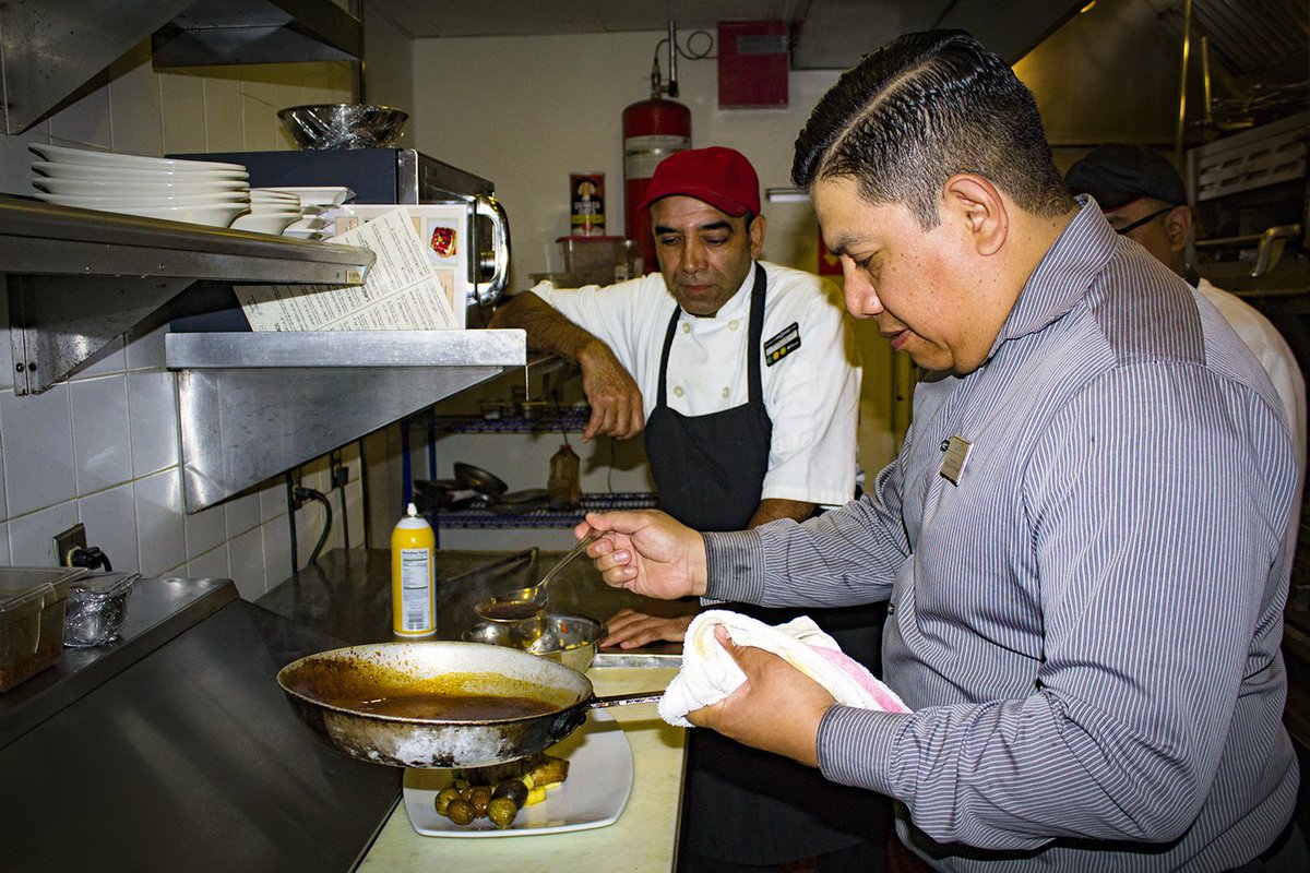 Bistro_39's tweet photo. #Chef Jose shows the team how to plate our Pineapple Glazed Mahi Mahi special! https://t.co/qy8clfrFzU