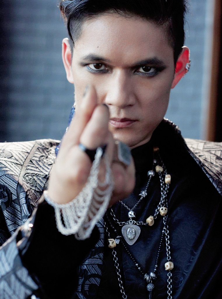 rtfictionalbae's tweet photo. magnus bane • shadowhunters https://t.co/RVLpVl8Ebj