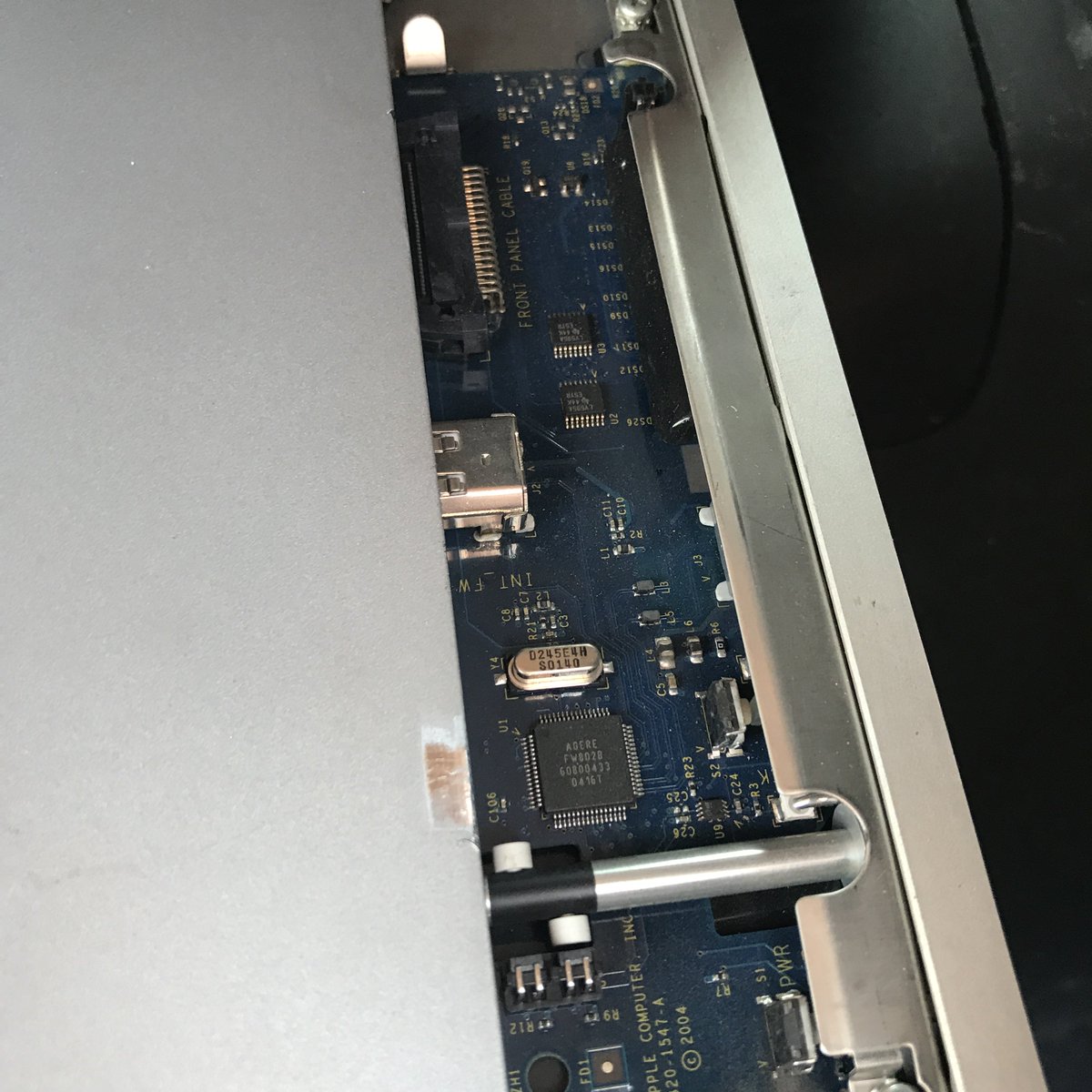 lokinpl's tweet image. Dzisiejszą/wczorajszą zagadkę odgadł @therealbgn 
#Xserve #XserveRaid
#Apple
Jeszcze nie wiem które to modele
Nadal zalegają bagażnik