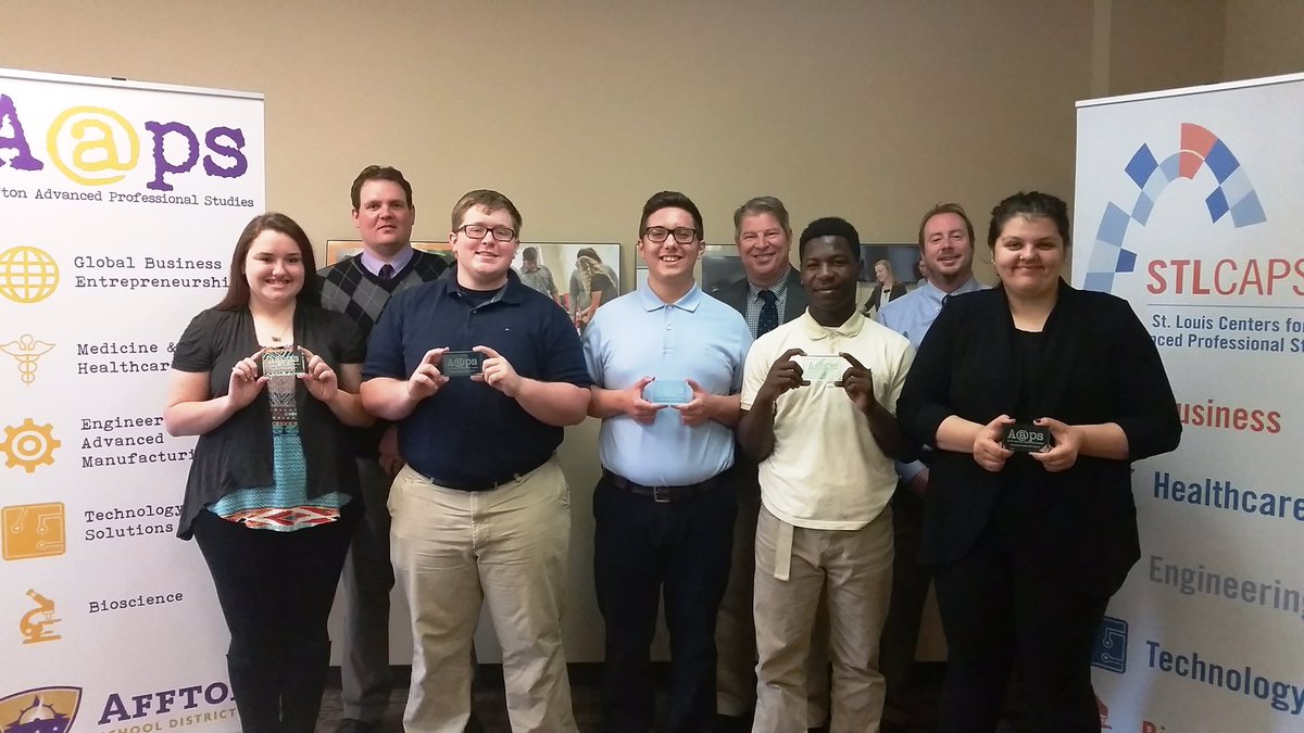 stlcaps's tweet photo. #FlashbackFriday In 2015-16 @MrNevino @OhioWesleyan &amp; @TayBurse @MissouriWestern were in first global biz &amp; entrepreneurship cohort #Capsnet https://t.co/tp64sfYa9m