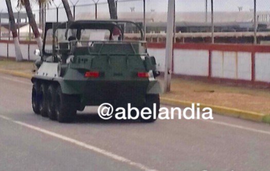 noticius's tweet photo. Maduro trae al país más equipo de represión y nada de medicinas (Documentos+Fotos) https://t.co/a96Ndq5uMA https://t.co/T6AW852ndM
