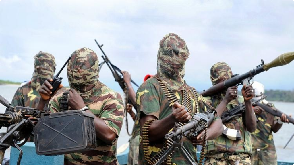 noticius's tweet photo. Degüellan a cuatro personas tras el arresto de un comandante de Boko Haram en Nigeria https://t.co/p3ctCEadiq https://t.co/USp4q51kUA