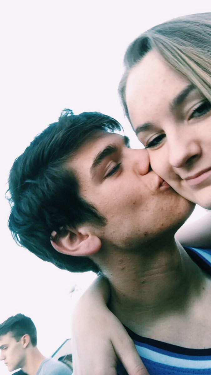 Yay!! Happy birthday to my devilishly handsome boyfriend!! Don't know what I'd do without your constant reminder :)😚❤️ @AaronOnoff9