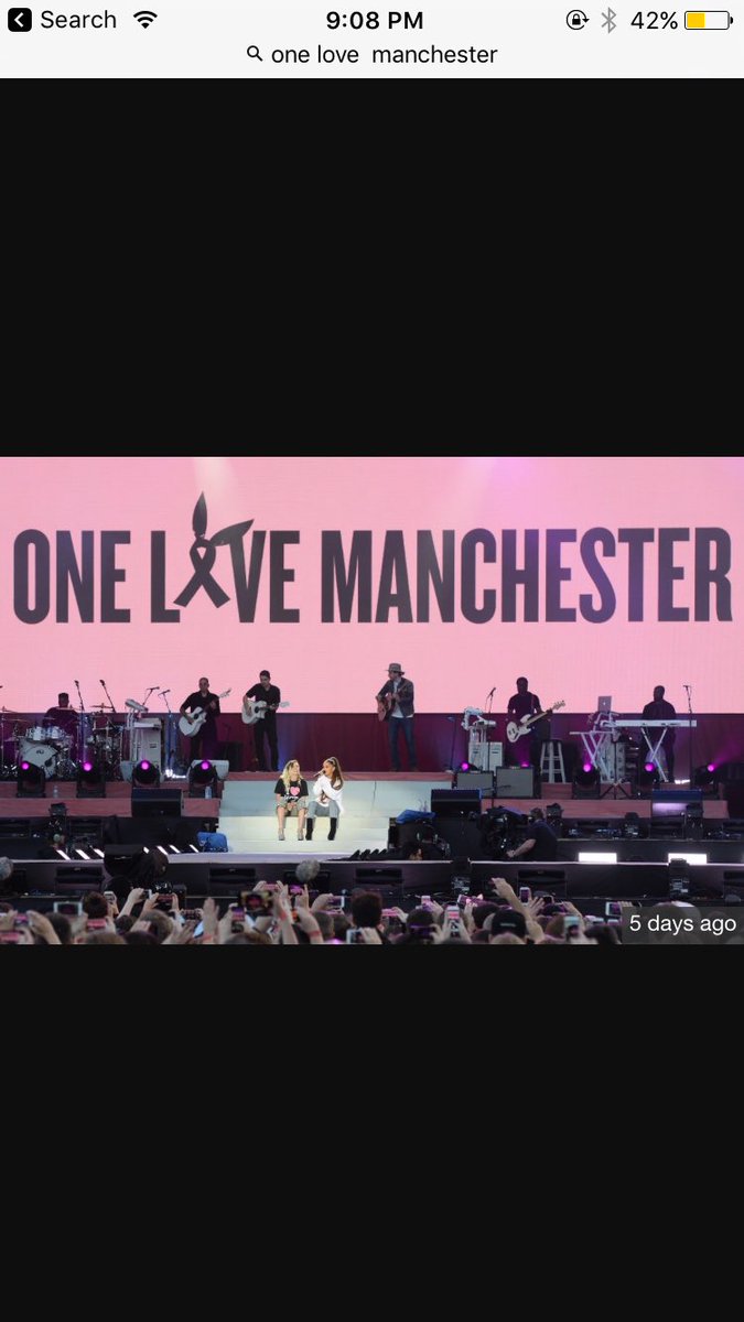 Emily17185825Eh's tweet photo. #onelovemancester #PrayingForManchester https://t.co/CglZ2IFf4P