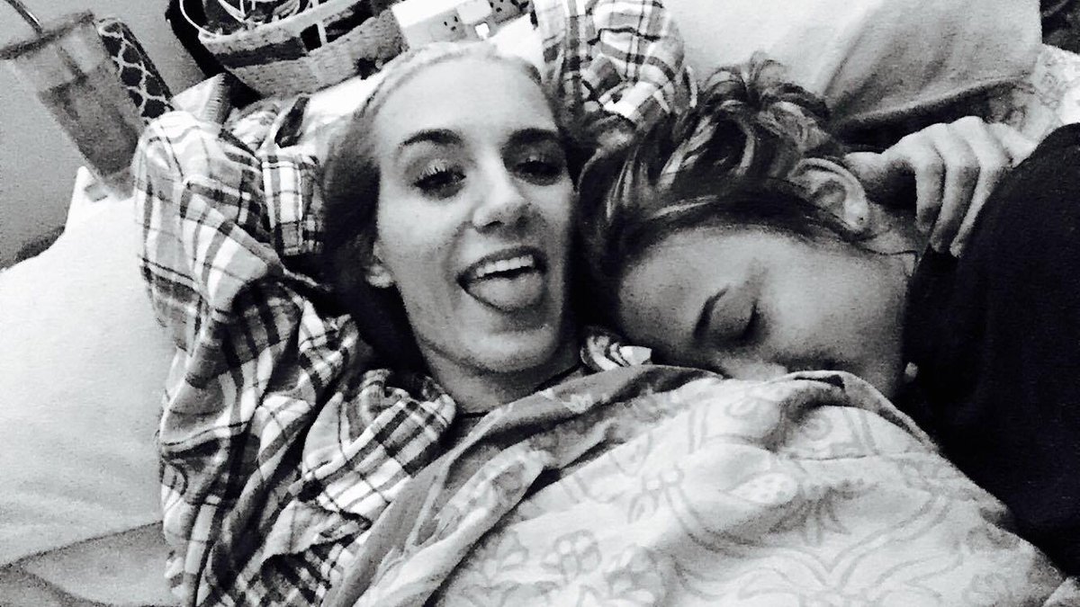 megtheblonde's tweet photo. I love you Manderz! @_im_amandaaa https://t.co/LKZI8e5mVk