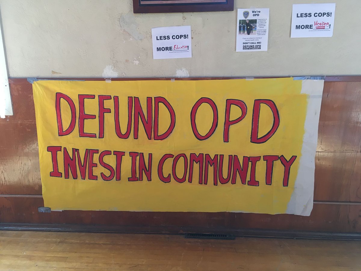 surjbayarea's tweet photo. Let's #DefundOPD and Invest in Community! Learn more at https://t.co/nFndqxJlUh. #Reinvest #PeoplesBudget #LessCops @DefundOPD @APTPaction https://t.co/hdt1lU1RDP