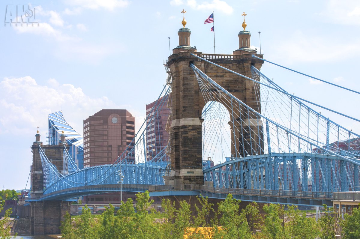 ANDStudiosinc's tweet photo. __ The John A. Roebling Suspension Bridge __  #QueenCity #Architecture #SuspensionBridge #Cincinnati #Ohio #CityScape #capture #ANDStudios https://t.co/FrDllLn4mD