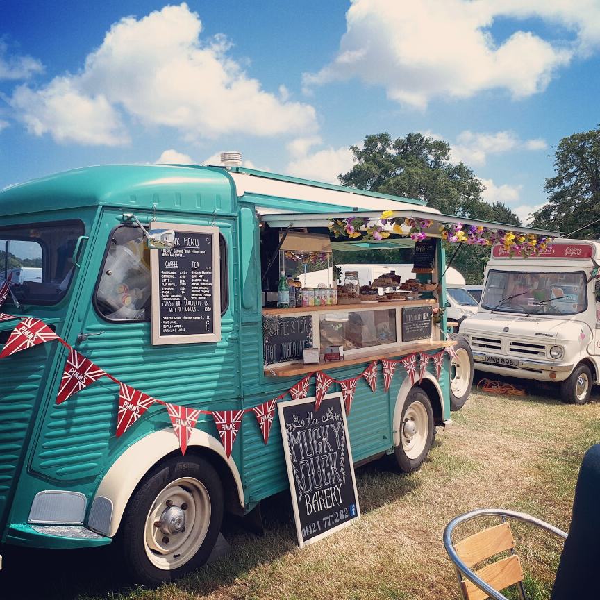 Enjoying the #pimms and the rays @wealdenfairs .. Only one day to go! ♡ #wealdentimesmidsummer #fairs
