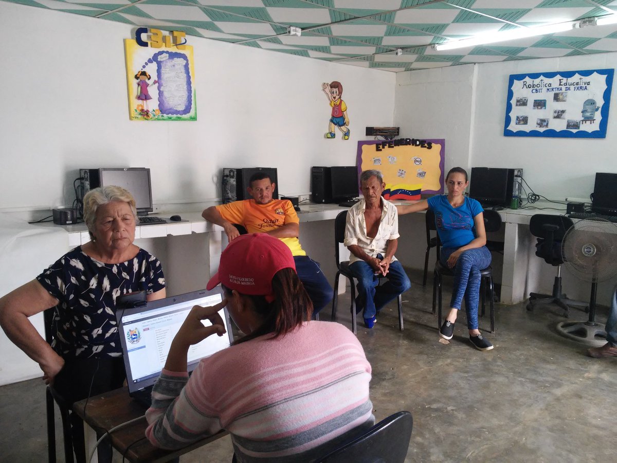 CBITMirthaFaria's tweet photo. Jornada de Carnetizacion de la Patria @cbitmunmauroa @Fundabit @liseth_suarez https://t.co/dLIzbLZXNe