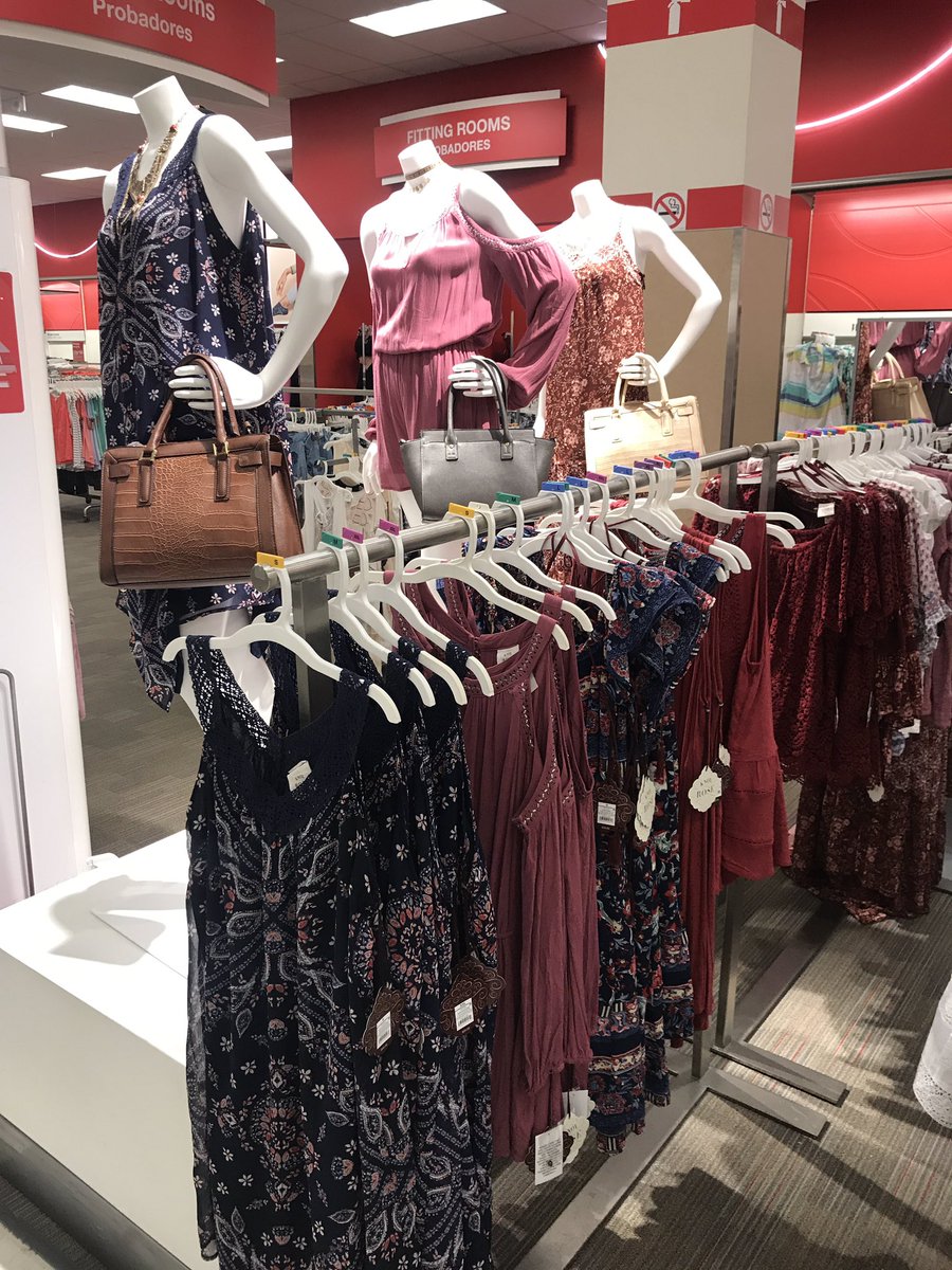Angelsan2475's tweet photo. My VML @JosephinePared5 is away for the week but we are still keeping the integrity with our Mannequins 😊 #t2475. https://t.co/RfrQMLlWVL