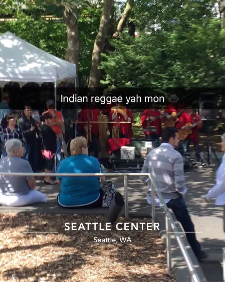 haradas004's tweet photo. Getting our headbob on! #wegotimes #summerporttle #familyhuddles #shanysgraduation #music #streetmusic #tribalmusic #bobyourhead #enjoylife… https://t.co/jl4j02EZ77