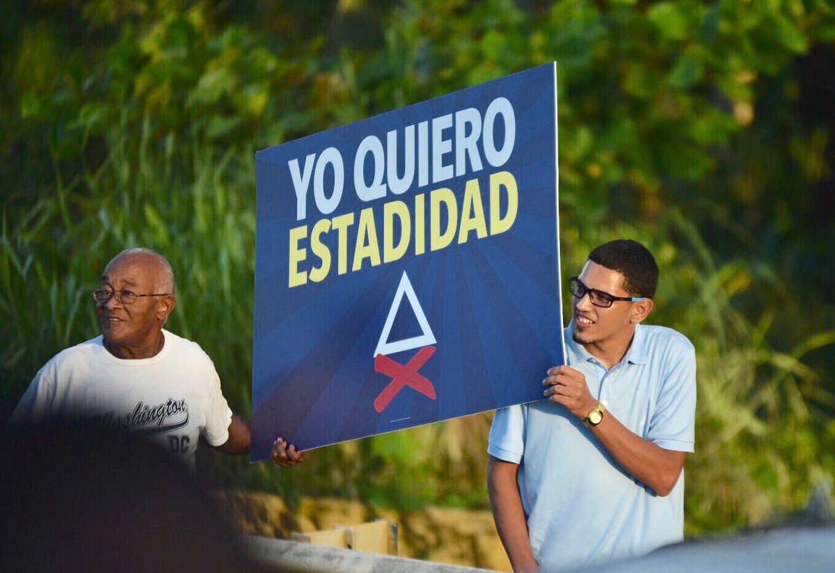 ricardorossello's tweet photo. Con @Jenniffer2012 @JohnnyMndez2016 @TATACHARBONIER #Loíza está lista para el 11 de junio votar #Estadidad https://t.co/Kys8X5GRlw