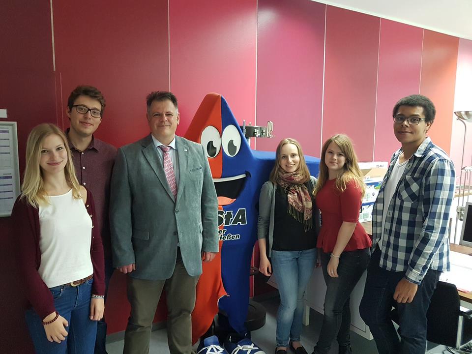 Nach der Veranstaltung der <a href="/JusosUniGiessen/">Juso HSG Gießen</a> mit <a href="/MartinSchulz/">Martin Schulz</a> noch zu Besuch beim AStA der JLU Gießen - aus alter und neuer Verbundenheit.