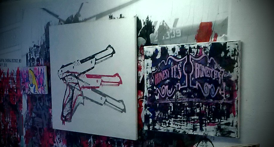 Peso_Pesado's tweet photo. Check out the #art #exhibit by #ColinOut and #AndreAlexander at 206 Augusta Ave.
#KensingtonMarket #Toronto #HipHop https://t.co/t6m6USec7v