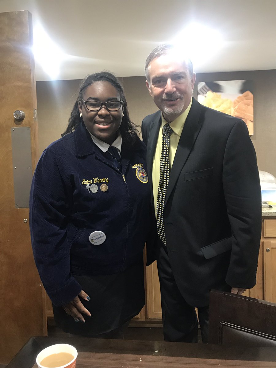 ecolettew99's tweet photo. Only at a SC FFA convention would I have the opportunity to teach Dr. Steve Brown, the national FFA advisor,how to wobble #TransformSCFFA https://t.co/gE5QYpfA0L