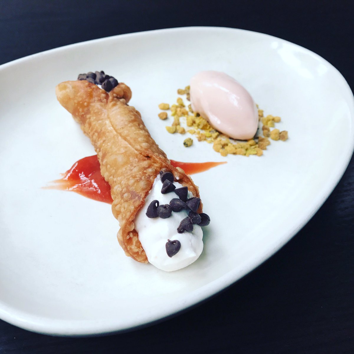 Did someone say #cannoli Strawberry cannoli, rhubarb jam, rhubarb sorbet, pistachio
#aggiobaltimore <a href="/POWERPLANTLIVE/">Power Plant Live!</a>  #Baltimore