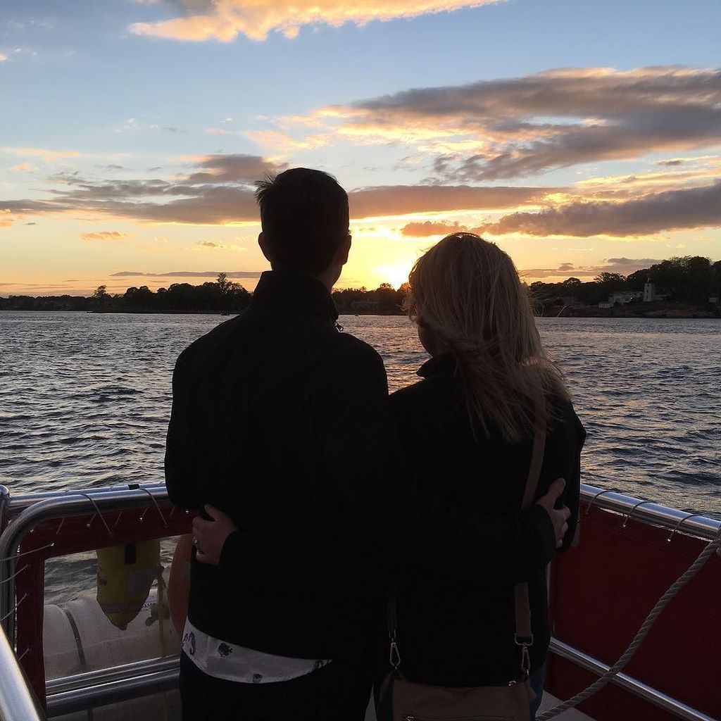 SeaShuttleMA's tweet photo. Sea Shuttle cocktail cruises Fridays and Saturdays 7pm. Reservations at https://t.co/gufIHHX896 or 888-400-0601 https://t.co/6q0AP7Cxye