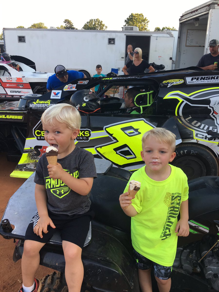 Kpaytonjr's tweet photo. @Highsidetickler @Austin_Bloom14 #paytons @PaytonSteve https://t.co/WqAyWLWJZW