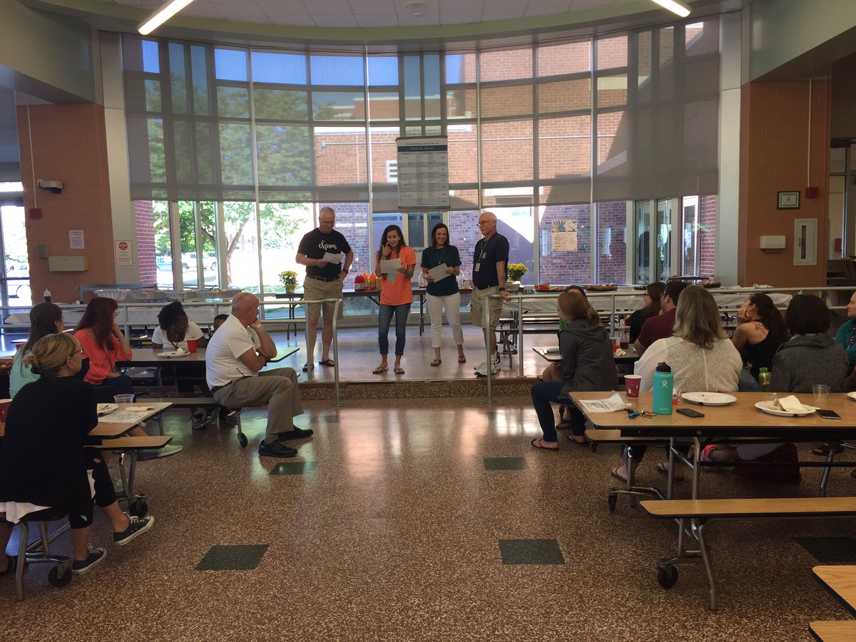 SouthernMSAACPS's tweet photo. SMS said farewell to some amazing teachers today. We will miss you! #speed #morgan #marks #stinchcomb #beckner #walker #wilcox #duswalt https://t.co/Wx59uPEg8c