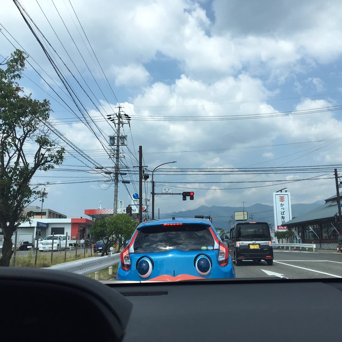 常に見られてる感じで集中できないwwホンダが造ったプチェコが実際に走ってたww