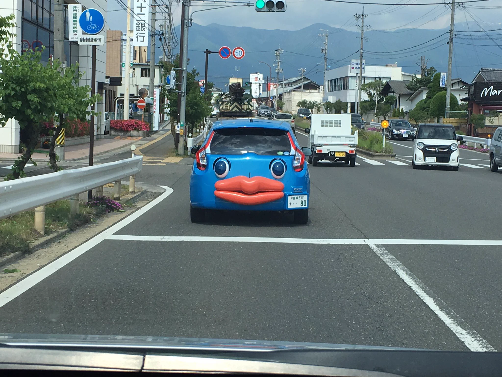 常に見られてる感じで集中できないwwホンダが造ったプチェコが実際に走ってたww