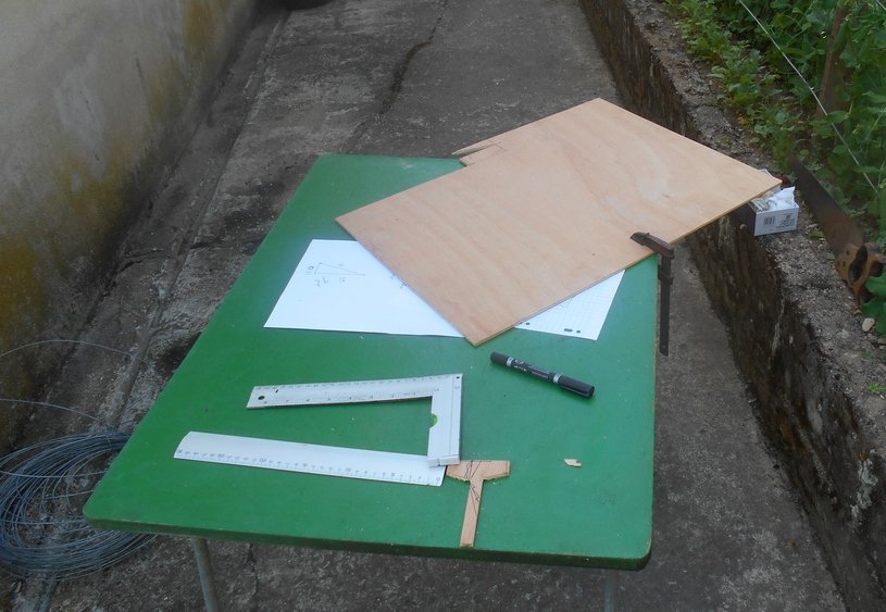 rollin_pascal's tweet image. découpe des renforts carter latéral premier étage  #robotdecompagnie