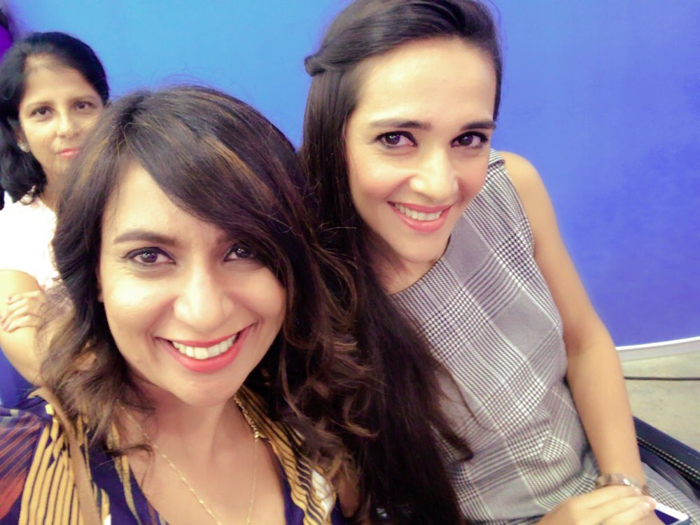 MissMalini tweet media