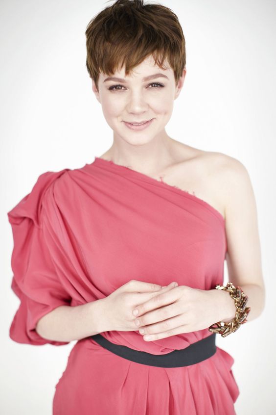 fanlq's tweet photo. #CareyMulligan #photo #photography #photoshoot https://t.co/vNECMoRVP7 https://t.co/qAI6vhAFRL