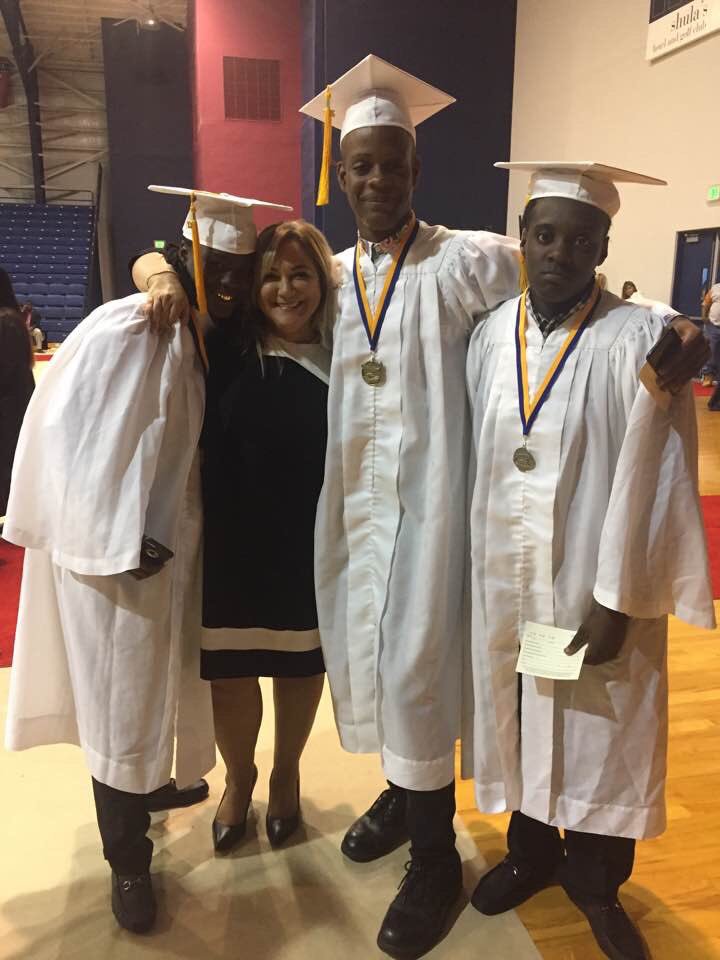 Elizabeth chardon tweet media