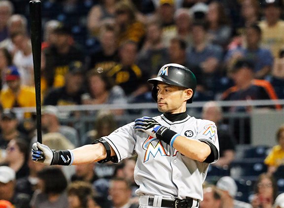 MLB's tweet photo. There’s cool, and then there’s Ichiro cool. https://t.co/SkFJV4DBVS
