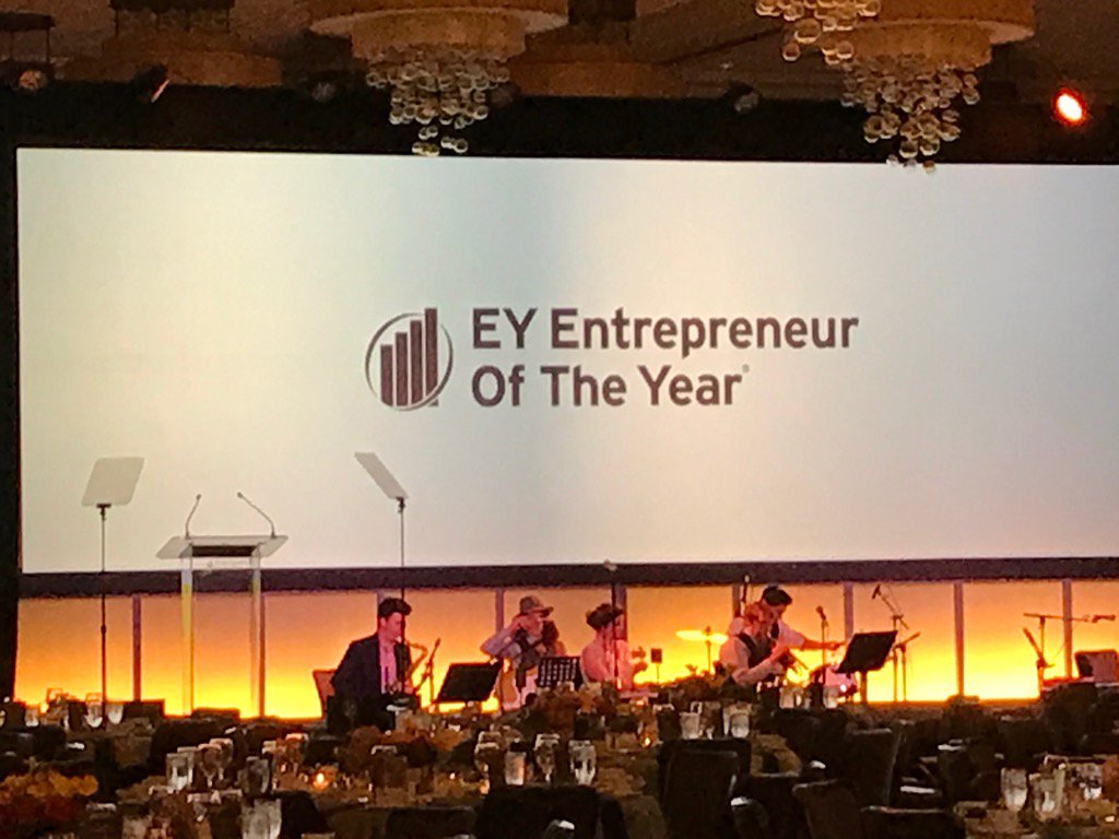 M12vc's tweet photo. Excited to spend the evening celebrating with @outreach_io &amp; @ZipwhipInc #EOYPNW https://t.co/weCVy3CMCM