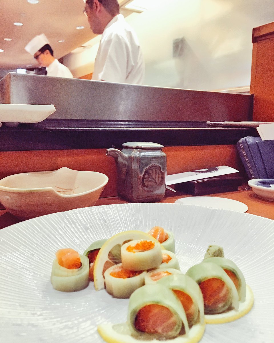 GrubAndTheCity's tweet photo. Spend an evening with #Sushiden #Itamaes &amp; you won't leave unsatisfied 🍱 
#newforkcity #nyceats #nycfoodie #japanese https://t.co/cutSbCp70Z