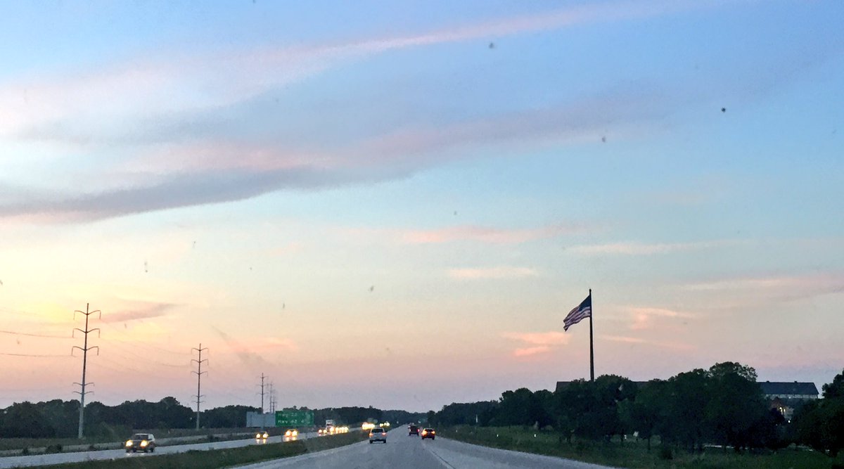 HeatherTLoth's tweet image. Who can name that flag?! #bigflag #salute #honor #redwhiteandblue #StarsandStripes