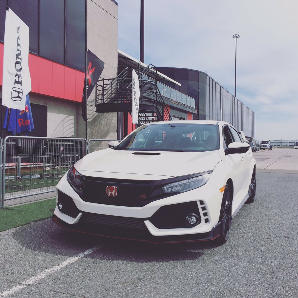 driveopolis's tweet photo. Road and track driving complete! #ICAR #Mirabel #HondaCivic #TypeR #Launch #Honda @icarxp https://t.co/npQYNmRGlO