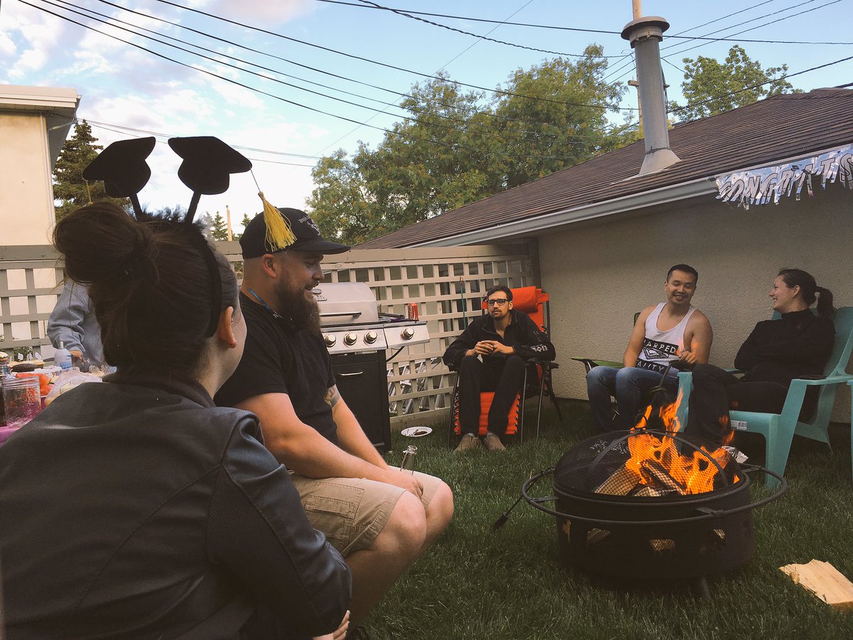 razorw's tweet image. Enjoying a summer night out with friends #ATasteOfWhoWeAre #yyc #backyardfire #spotthenewgraduate
