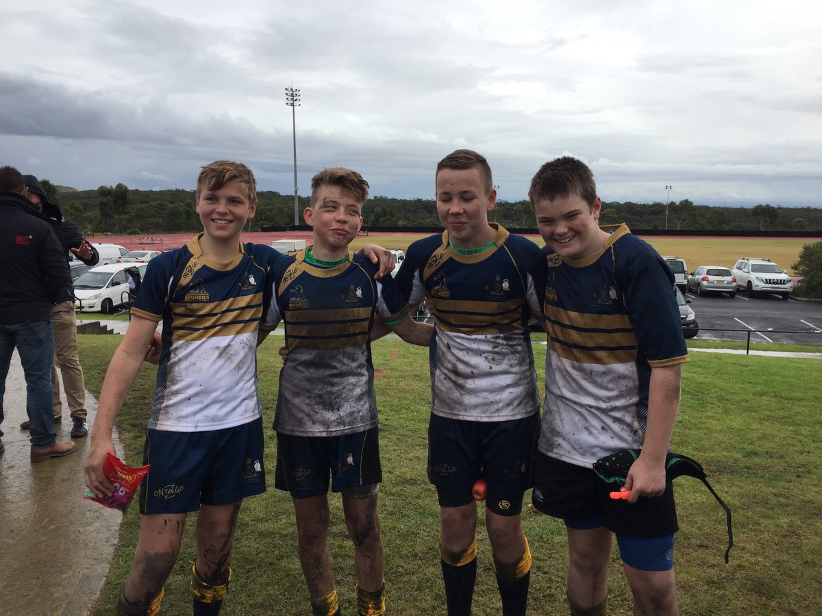 fixedgearmamma's tweet photo. @CanberraGrammar @BrumbiesRugby U13 rep players win their 1st muddy game 36-0 #rugby #goodsports #worldinunion https://t.co/rblQPwePQp