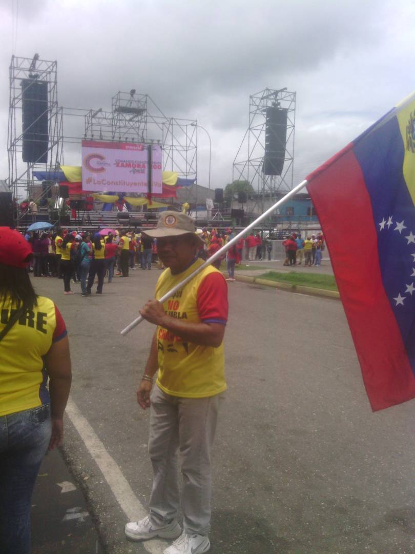 KANORUSIO's tweet photo. SI LOS TERRORISTA DE LA MUD. TIENEN FUERZA PARA SEGUIR EN LAS CALLES NOSOTROS SEREMOS INDEFINIBLE PARA DEFENDER LA REVOLUCIÓN BOLIVARIANA https://t.co/3Z7AVMg2S7