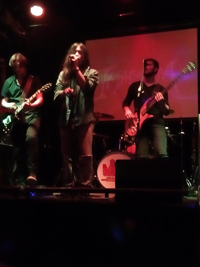 Señora Cludy tweet media