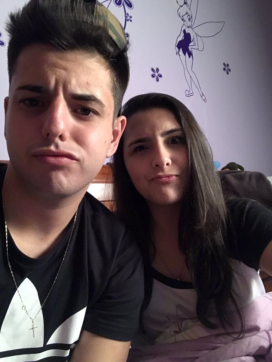 bibitatto's tweet photo. Ele pegou o boné  de volta 🙁 https://t.co/0Weice8W5g