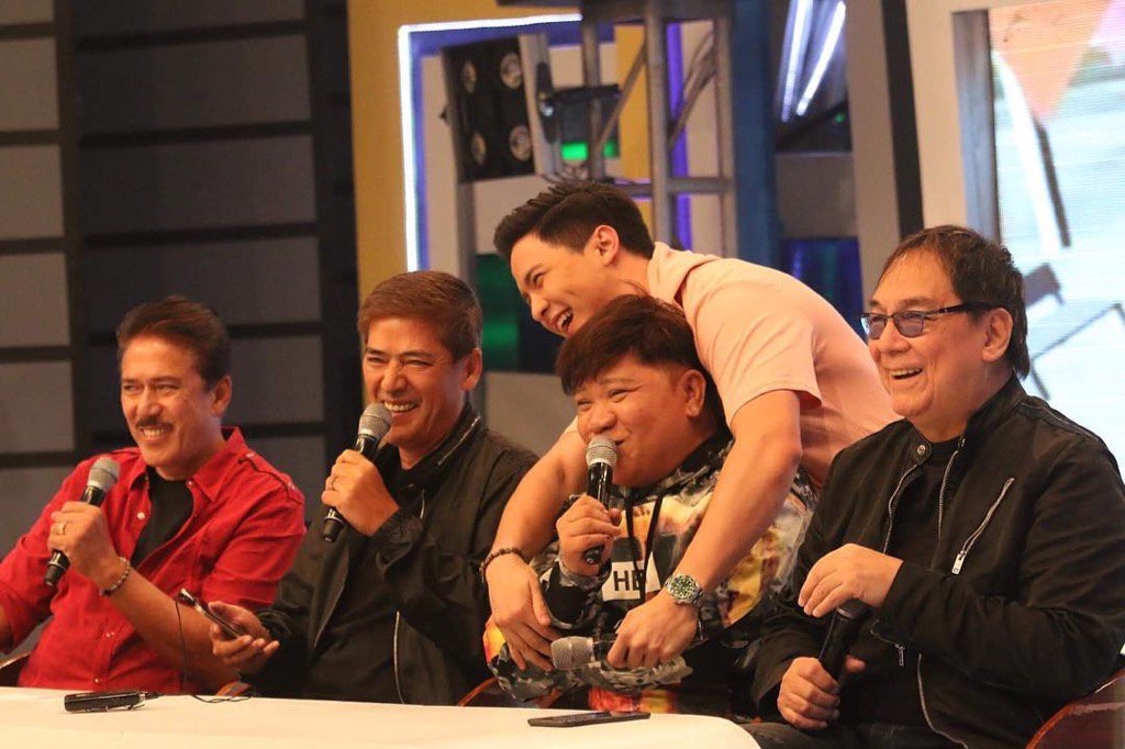 pmajo03's tweet photo. RepostBy @eatbulaga1979: 
"Anong ulam nyo, Dabarkads? 😄" Oh @aldenrichards02 &amp; @aIlanklownz #BasteInConcert https://t.co/G61SnMR29K