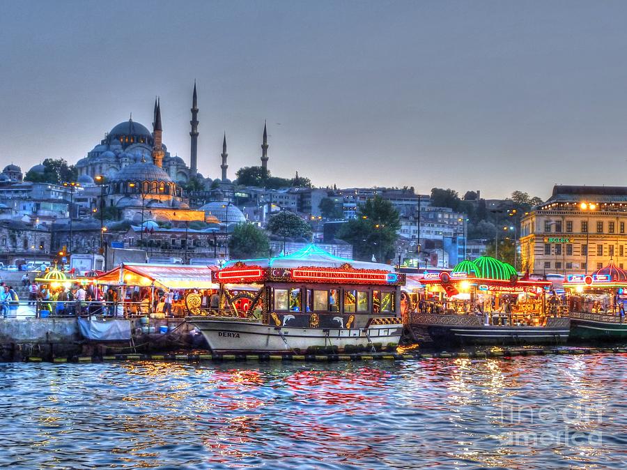 После стамбула. Турция Истанбул. Локации Стамбула. Хаскёй Стамбул. Исталбул река.
