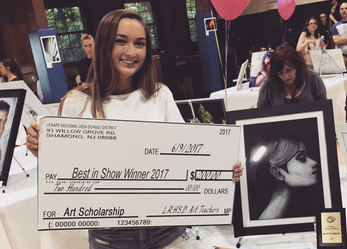 Congrats to Paige Horn on winning 
Best in Show at the #LRHSD Art Show 2017!