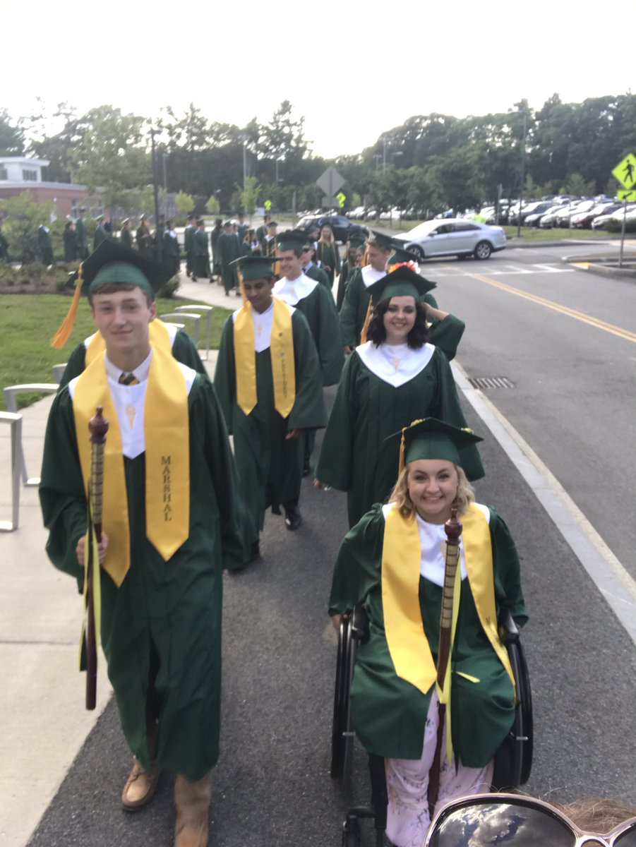 MrsDabrieoNRHS's tweet photo. A great week celebrating a great class! @NRHS_class_2017 congratulations, go make your mark! 🎉 https://t.co/Xhp6SPaoNd