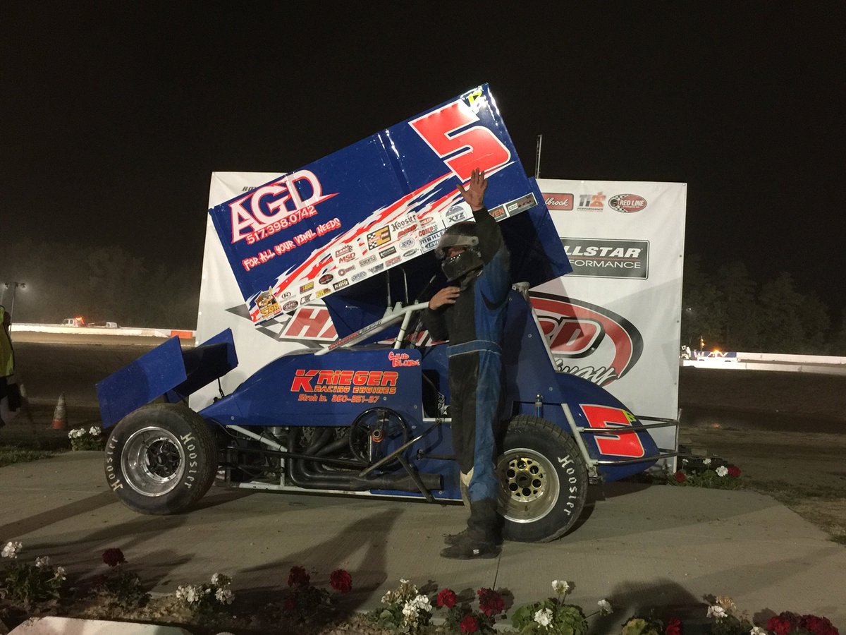 Chad Blonde Wins <a href="/SprintsOnDirt/">Sprints On Dirt</a> Feature <a href="/HartfordSpdway/">Hartford Speedway</a> 2nd in a row going back to '16 <a href="/ChrisGurley12/">Chris Gurley</a>  Jay Steinenbach <a href="/JSR7j/">Joe Swanson</a> <a href="/DrewScheid/">Drew Scheid</a> T5