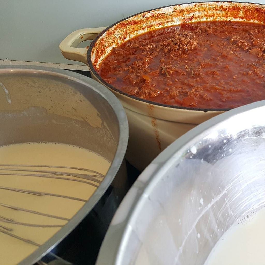 patch2plate's tweet image. Lasagne prep coming along well 😊
#cooking #lasagna ift.tt/2sde8g6