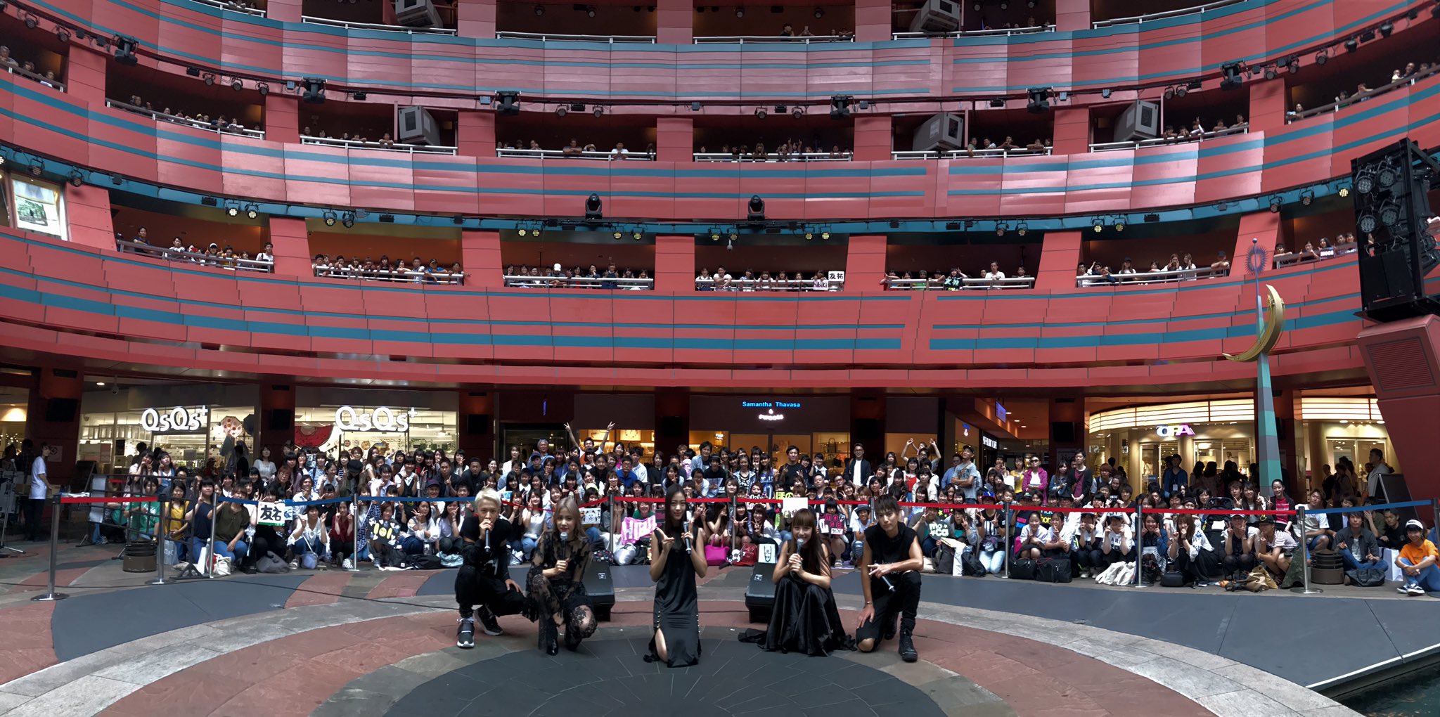 Lol エルオーエル 本日のキャナルシティ博多のリリースイベントにご来場頂いた皆様 誠にありがとうございました イベントに関するアンケートにご協力をお願い致します T Co Lmpsl1hxps Lol Avex Lolol 0802lolol T Co 5ftwhtr7jp